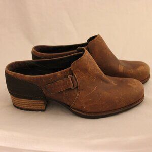 MERRELL SHILOH Womens Clogs Size 10 Brown LEATHER MULES